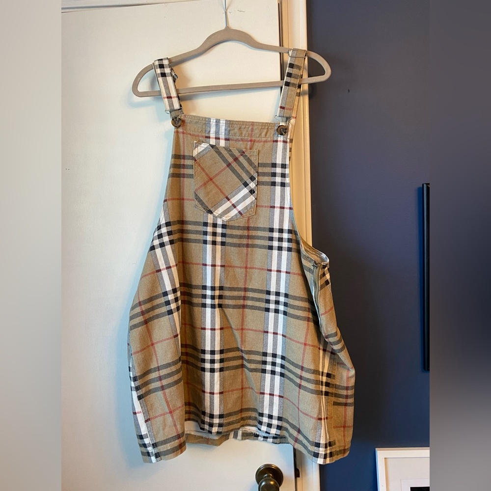 BooHoo Burberry Inspired Jumper